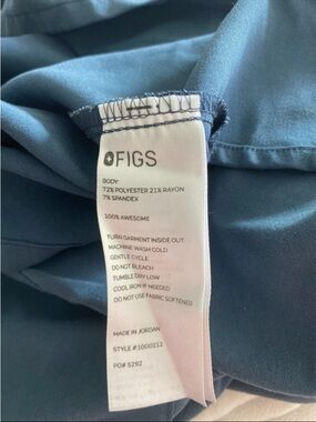 Figs V-Neck Scrub Top in Teal